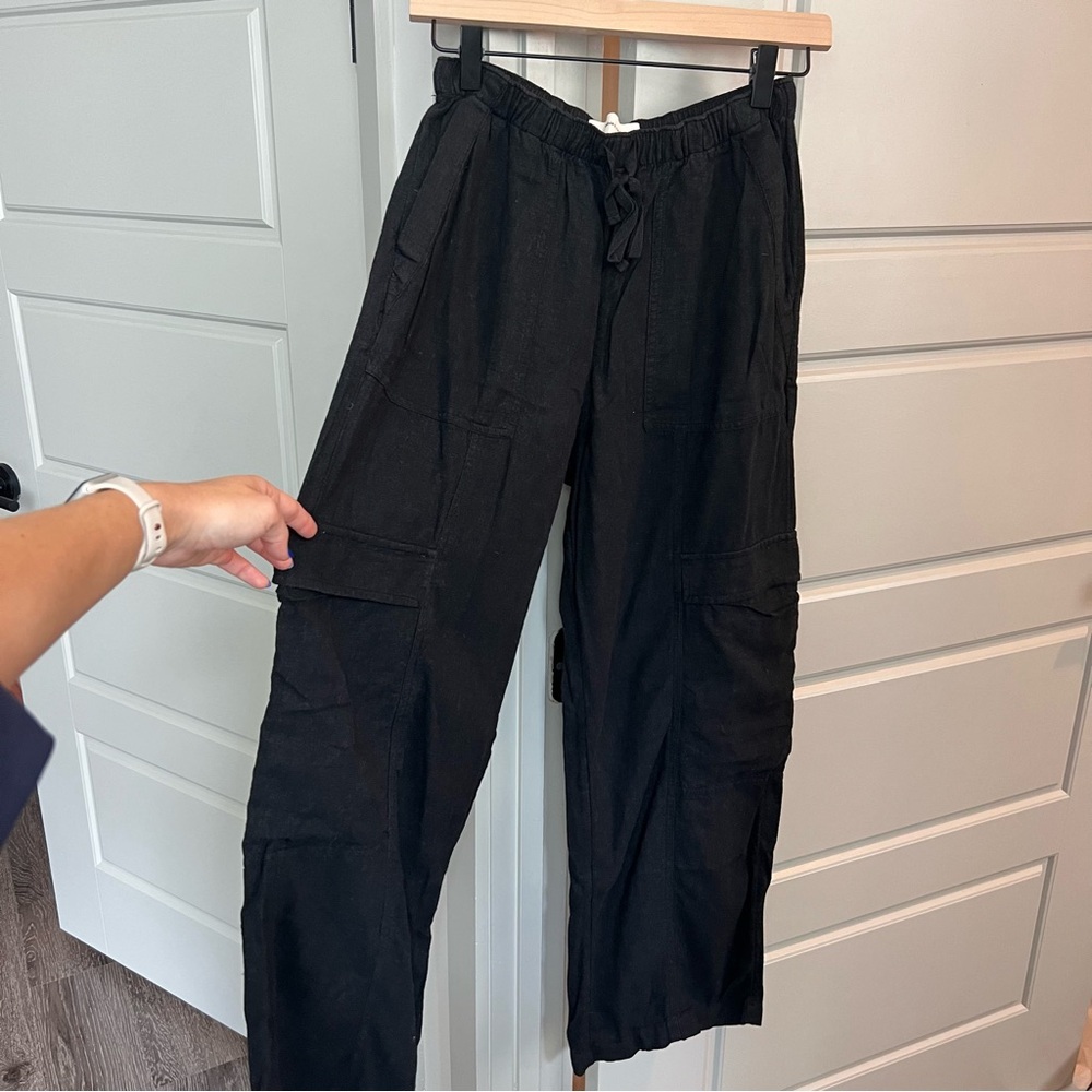 Abercrombie & Fitch Linen-Blend Pull-On Cargo Pant - Picture 3 of 11